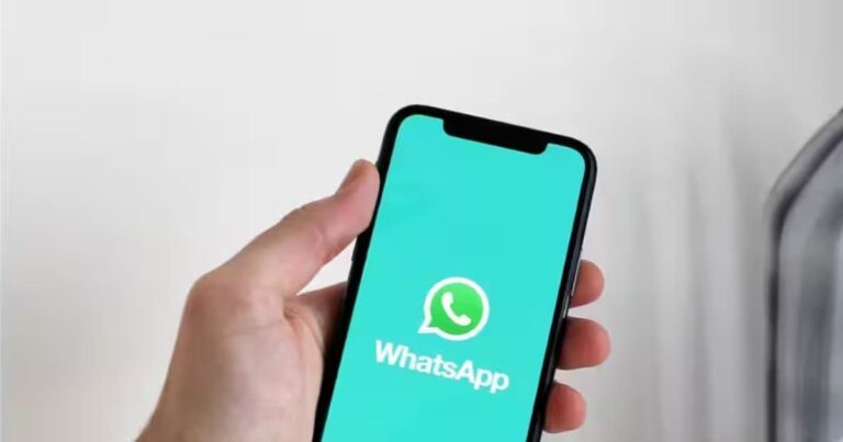 There is tension about downloading Aadhaar card, you will get it in a jiffy through WhatsApp, save this number.